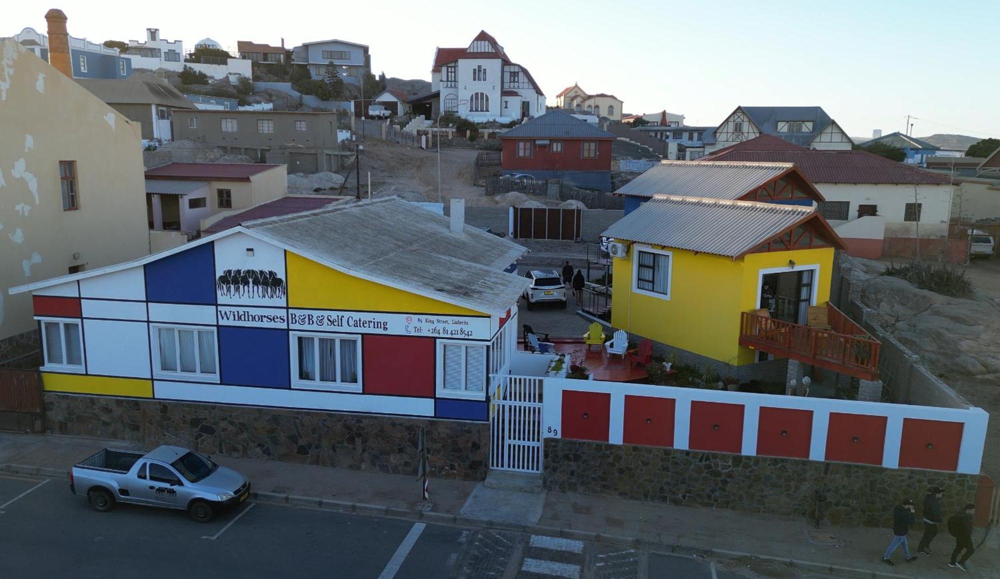 Wildhorses B&B And Self Catering Lüderitz Екстериор снимка
